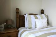 carthillian-bedroom-3.jpg