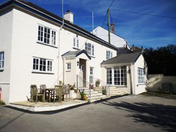 Lynwood House