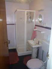 bath.jpg (4385 bytes)