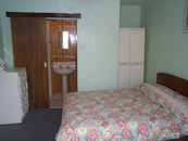 bed.jpg (3439 bytes)