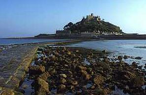holidays at the Godolphin arms marazion penzance cornwall england uk