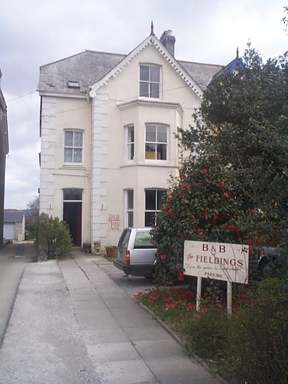 The Fieldings An Edwardian Town House run as a family guest house within easy reach of the city centre